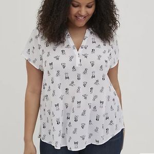 Torrid NWT SPLIT FRONT BLOUSE - GEORGETTE DOGS WHITE